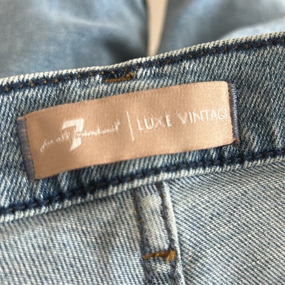 7FAM HW Slim Kick Luxe Vintage Love Soul with Distressed Hem - Picture 6 of 9